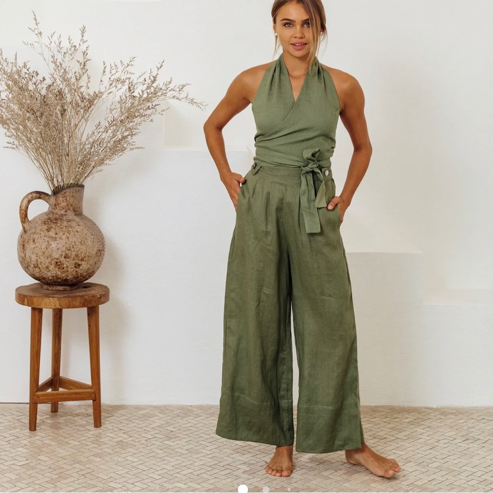 Free the Label Linen Milan top Sage